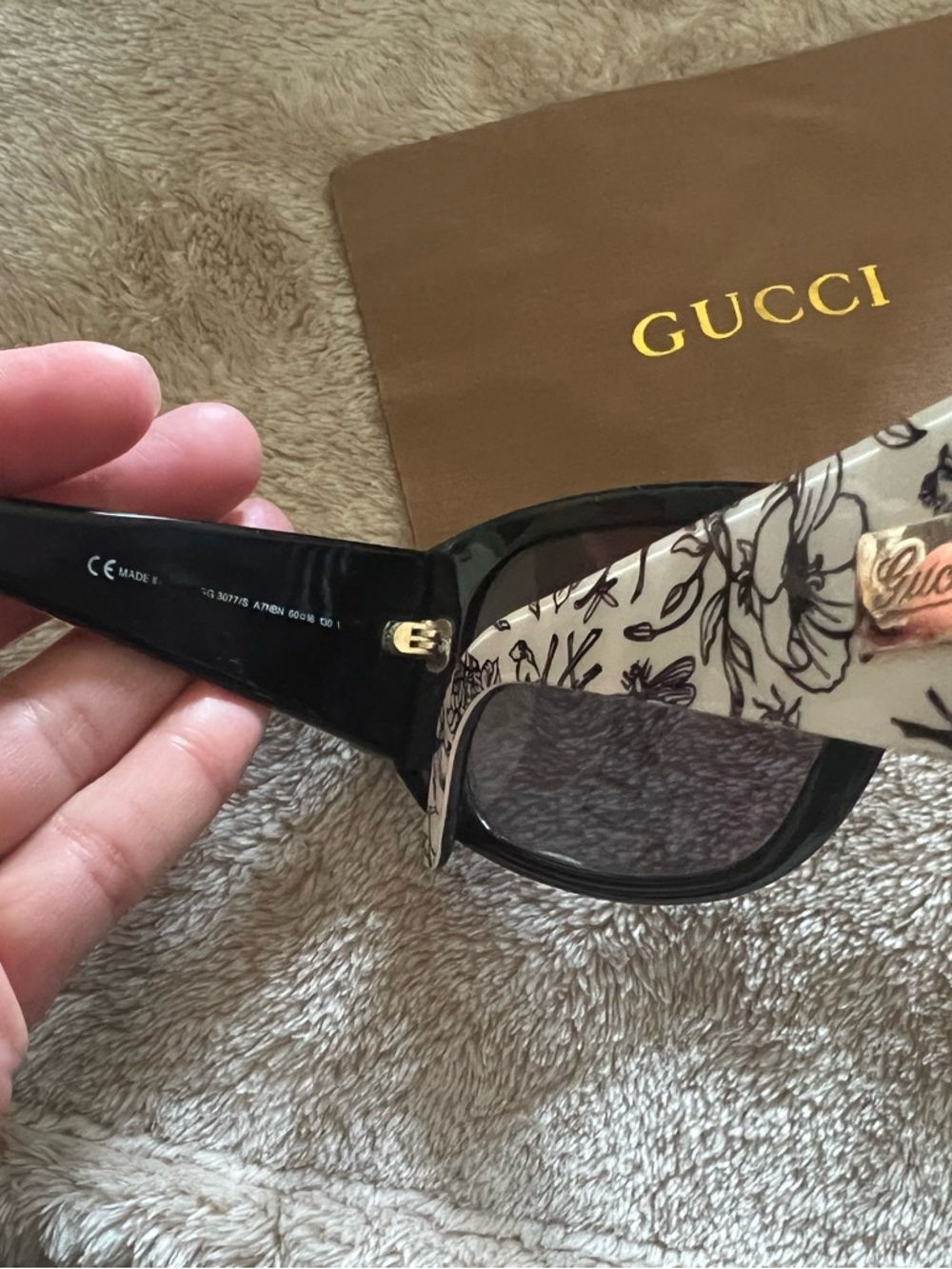 Gucci Black and White Floral-Accent Women's Sunglasses